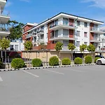 Apartment Klifowa Premium With Spa, Fitness & Kids Club By Renters Rewal