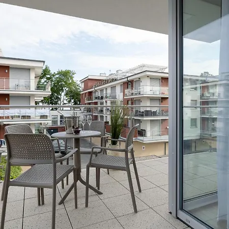 Klifowa Premium With Spa, Fitness & Kids Club By Renters 레왈